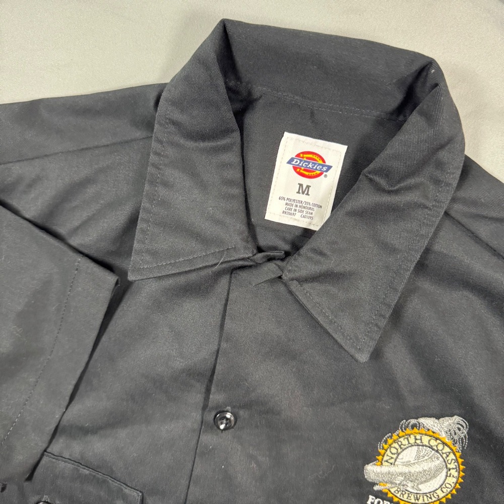 NWT Dickies Mens Work Shirt Short Sleeve Sz M Black Fort Bragg California Logo